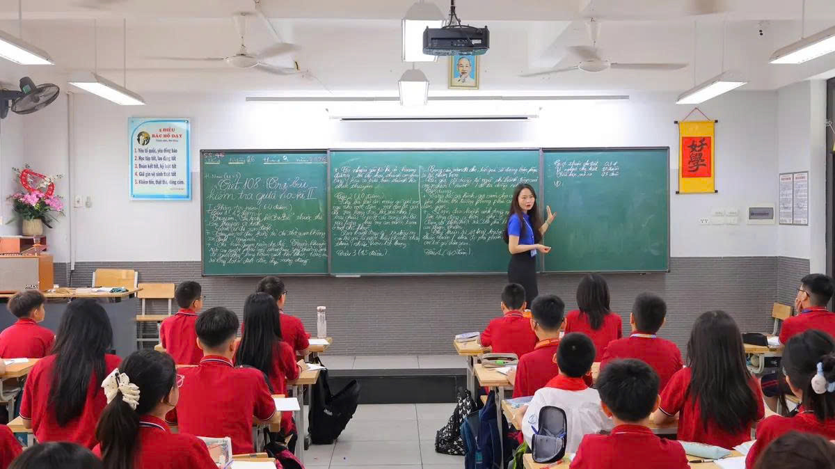 Học sinh Hà Nội “tăng tốc” ôn thi tuyển sinh vào lớp 10

